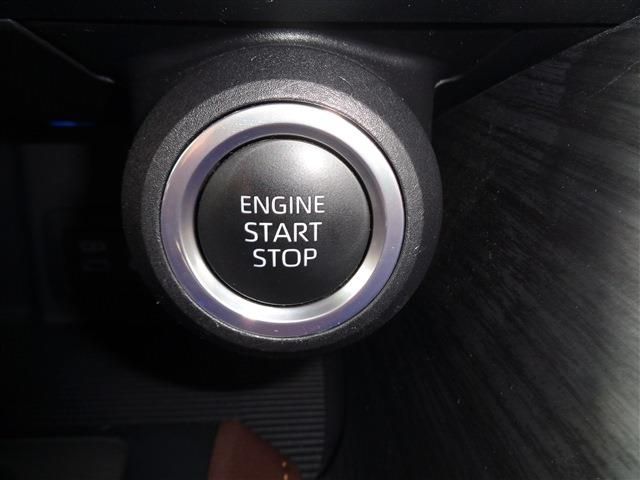 TOYOTA HARRIER 2WD 2023 Image 31