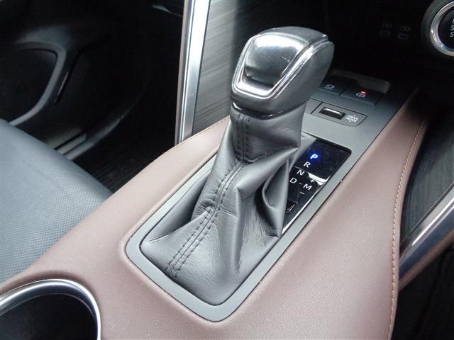 TOYOTA HARRIER 2WD 2023 Image 31