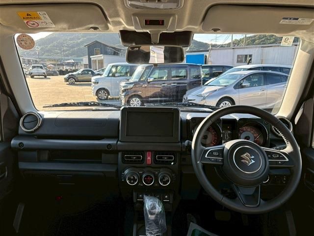 SUZUKI JIMNY NOMADE 2025 Image 31