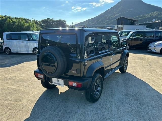 SUZUKI JIMNY NOMADE 2025 Image 31