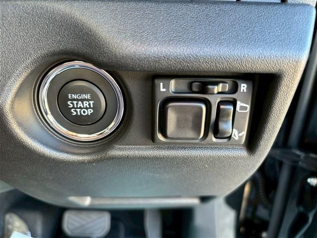 SUZUKI JIMNY NOMADE 2025 Image 31