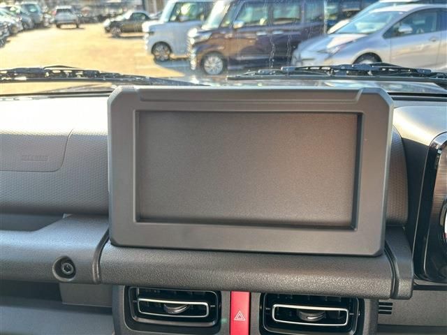 SUZUKI JIMNY NOMADE 2025 Image 31