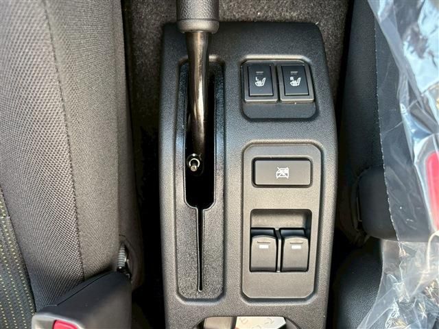 SUZUKI JIMNY NOMADE 2025 Image 31