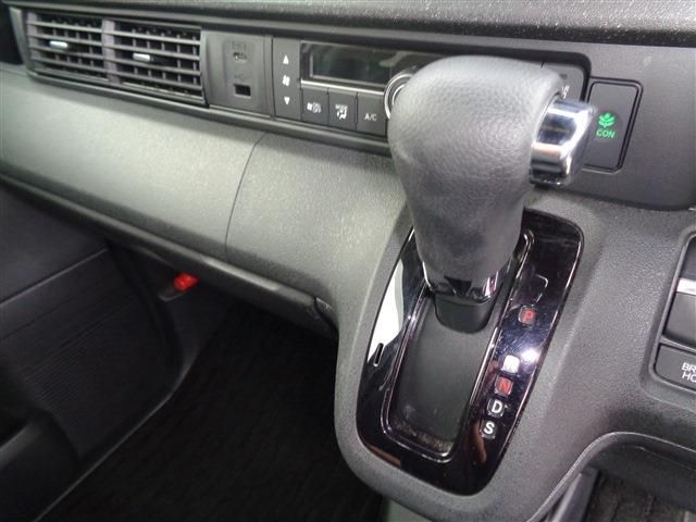 HONDA N BOX CUSTOM 2024 Image 31