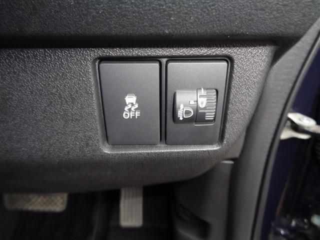 HONDA N BOX CUSTOM 2024 Image 31