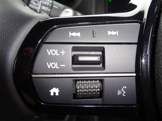 HONDA N BOX CUSTOM 2024 Image 31