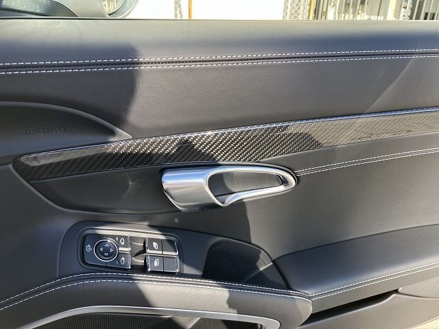 PORSCHE 718BOXSTER 2020 Image 31