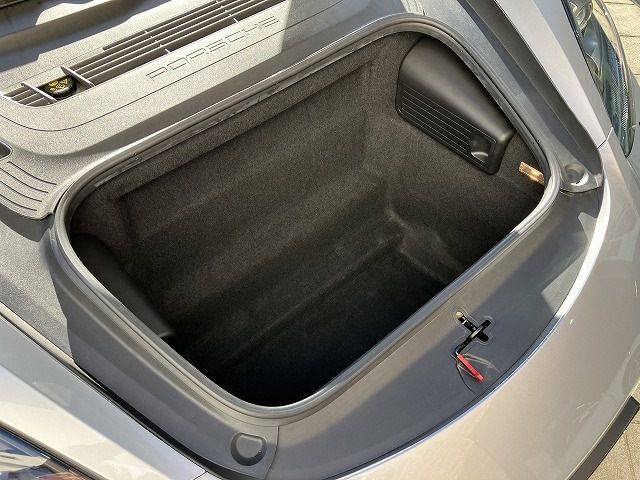 PORSCHE 718BOXSTER 2020 Image 31