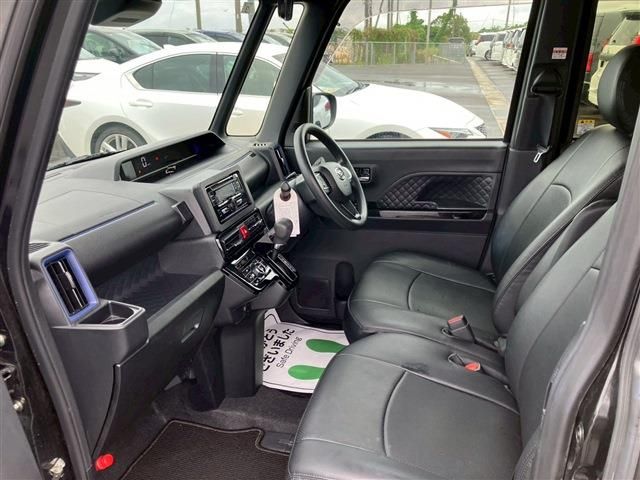 DAIHATSU TANTO CUSTOM 2021 Image 31