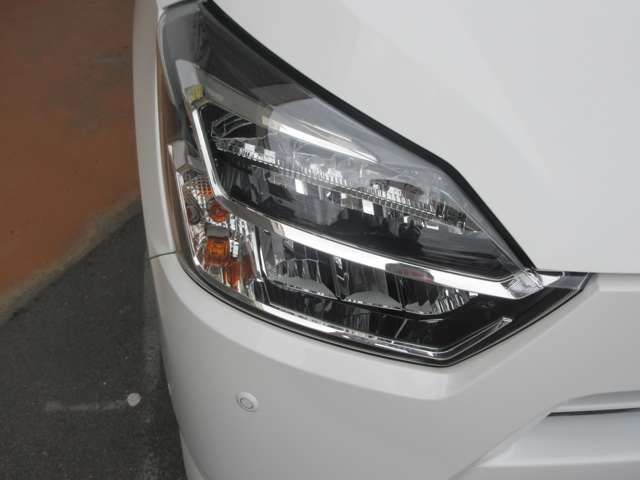 DAIHATSU MIRA E:S 4WD 2020 Image 31