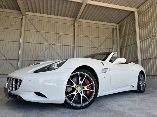 FERRARI CALIFORNIA 3 2013 Image 31