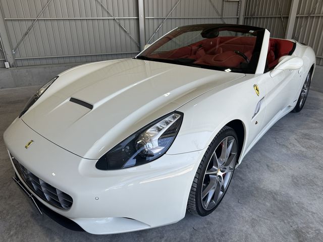 FERRARI CALIFORNIA 3 2013 Image 31