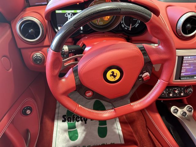 FERRARI CALIFORNIA 3 2013 Image 31