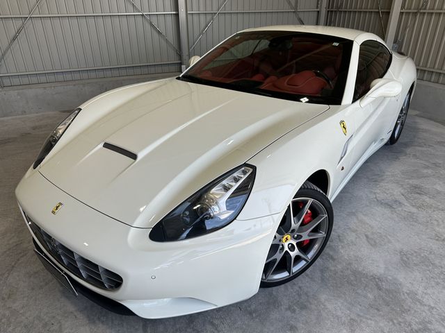 FERRARI CALIFORNIA 3 2013 Image 31