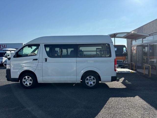 TOYOTA HIACE VAN 4WD 2021 Image 31