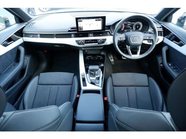 AUDI A4 AVANT 2023 Image 31