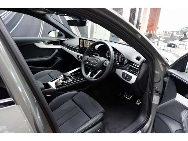 AUDI A4 AVANT 2023 Image 31