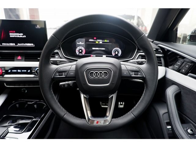 AUDI A4 AVANT 2023 Image 31