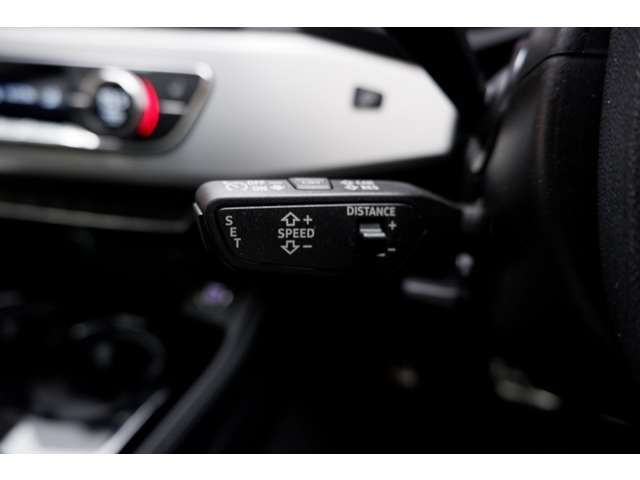 AUDI A4 AVANT 2023 Image 31