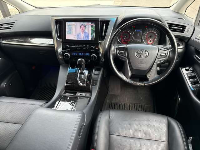 TOYOTA ALPHARD 2018 Image 31