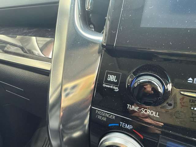 TOYOTA ALPHARD 2018 Image 31