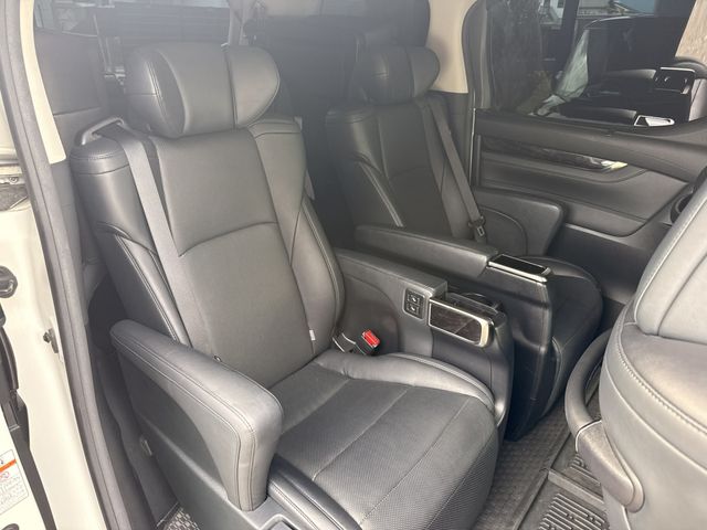 TOYOTA ALPHARD 2018 Image 31