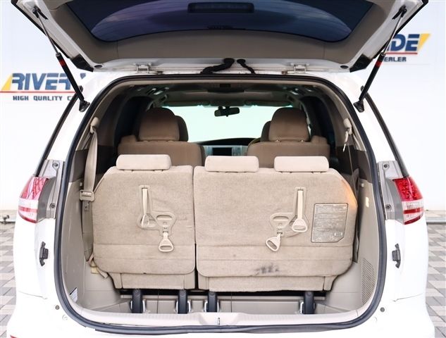 TOYOTA ESTIMA 2007 Image 31