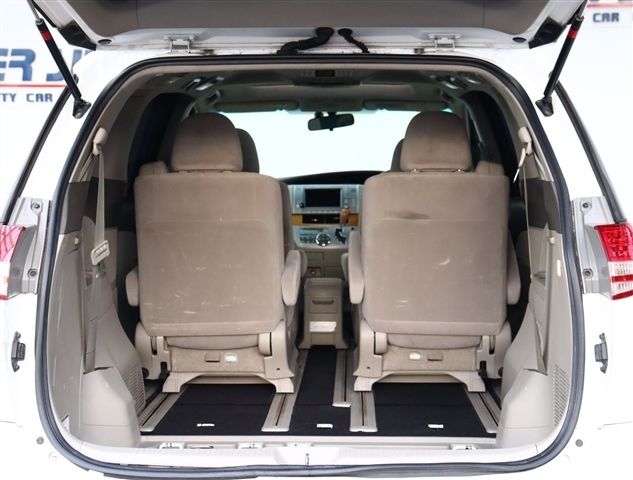 TOYOTA ESTIMA 2007 Image 31