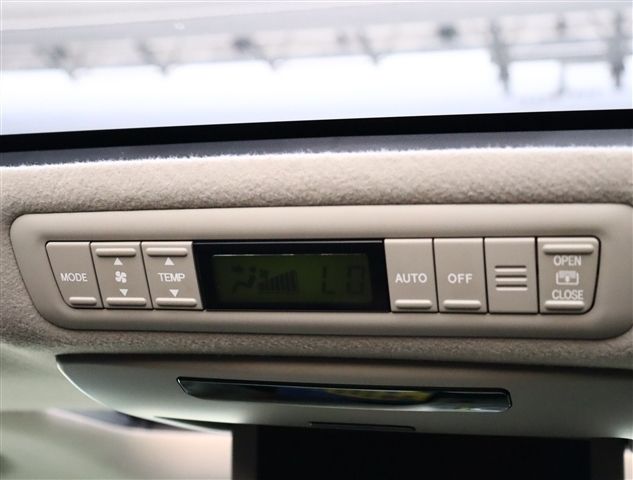 TOYOTA ESTIMA 2007 Image 31