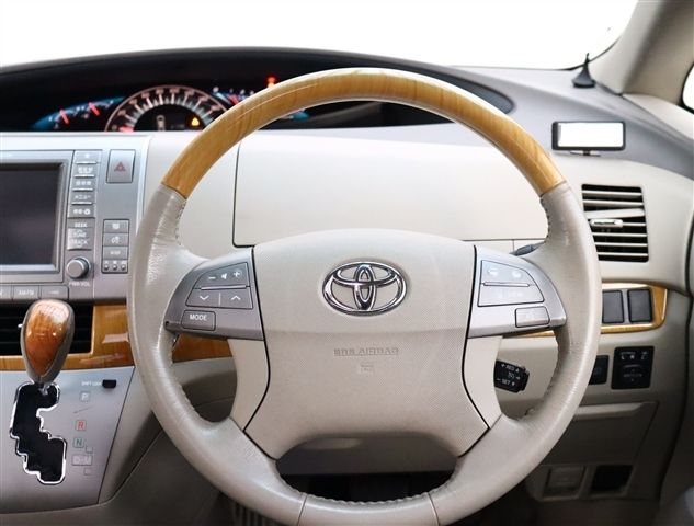 TOYOTA ESTIMA 2007 Image 31