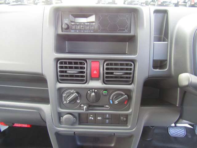 SUZUKI CARRY TRUCK 4WD 2024 Image 31