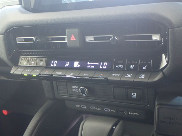 TOYOTA LANDCRUISER 250 2025 Image 31