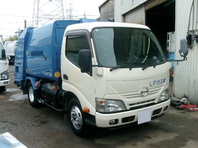 HINO DUTRO 2013 Image 31