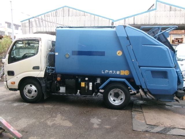 HINO DUTRO 2013 Image 31