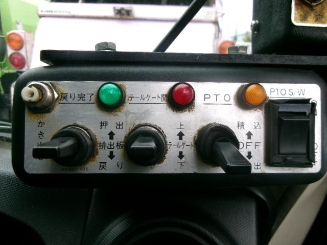 HINO DUTRO 2013 Image 31