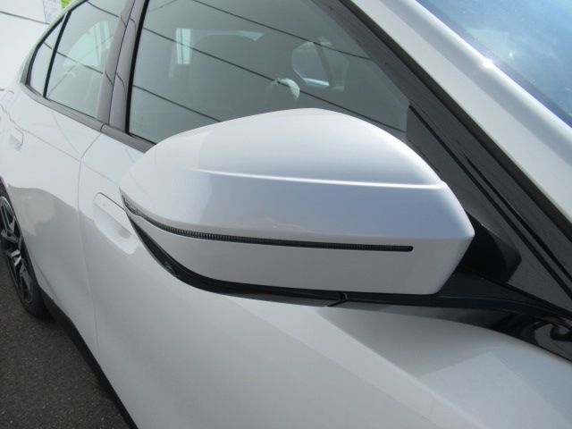 BMW 5SERIES SEDAN 2025 Image 31