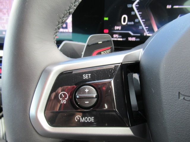 BMW 5SERIES SEDAN 2025 Image 31