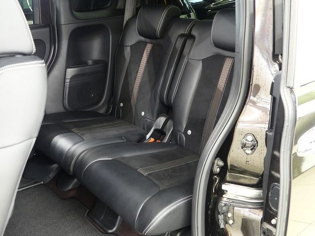 HONDA N BOX CUSTOM 2020 Image 31