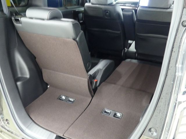 HONDA N BOX CUSTOM 2020 Image 31