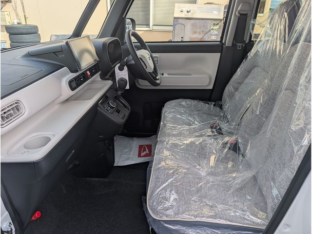 DAIHATSU MOVE CANBUS 4WD 2025 Image 31