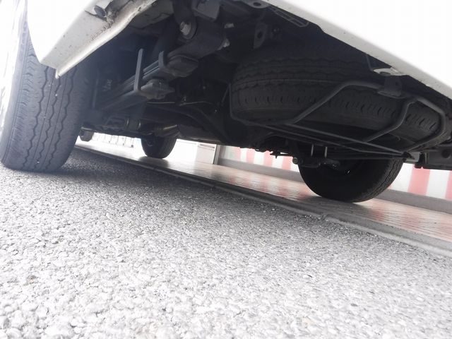 TOYOTA HIACE VAN 4WD 2019 Image 31