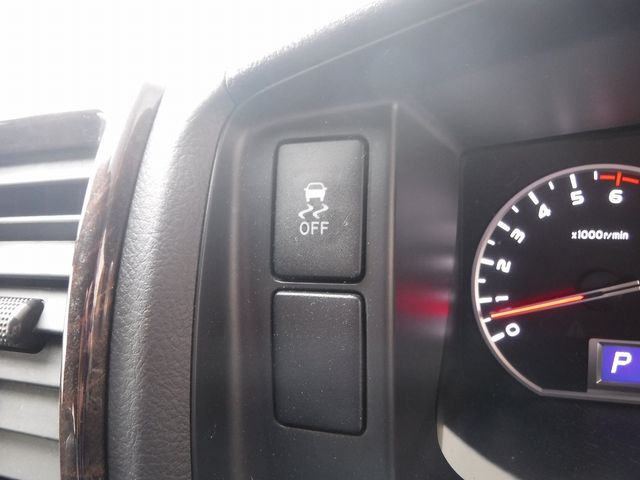 TOYOTA HIACE VAN 4WD 2019 Image 31