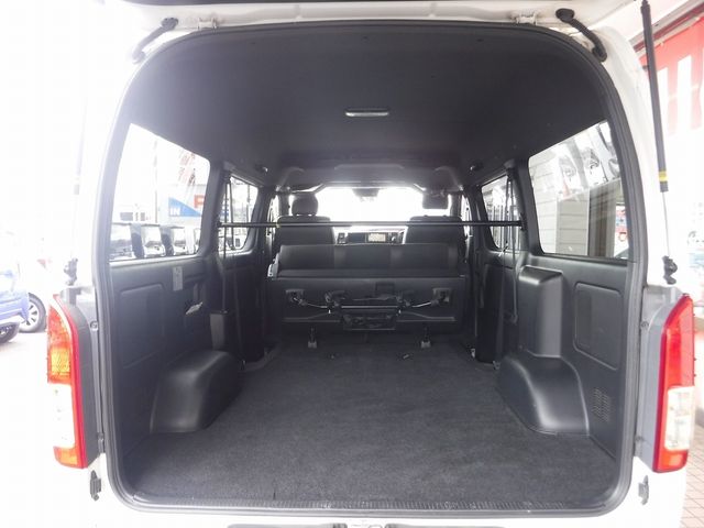 TOYOTA HIACE VAN 4WD 2019 Image 31