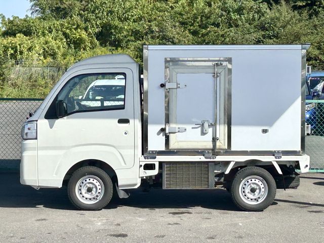 DAIHATSU HIJET TRUCK 4WD 2021 Image 31