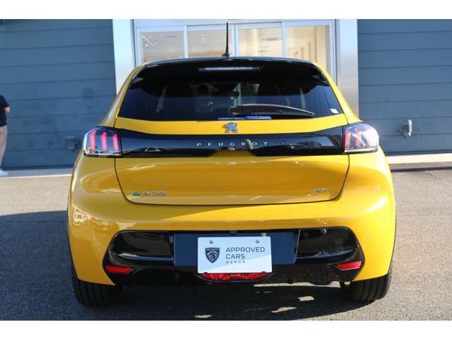 PEUGEOT E-208 2022 Image 31