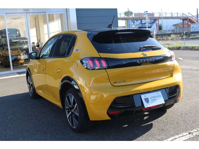 PEUGEOT E-208 2022 Image 31