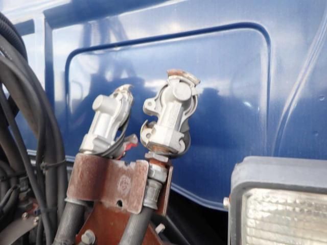 HINO PROFIA 2015 Image 31