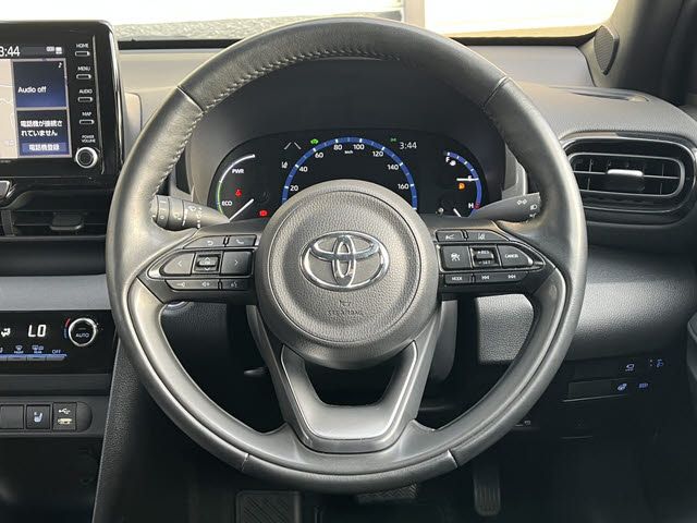 TOYOTA YARIS CROSS HYBRID 2023 Image 31