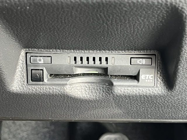 TOYOTA YARIS CROSS HYBRID 2023 Image 31