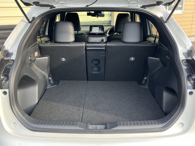 TOYOTA YARIS CROSS HYBRID 2023 Image 31